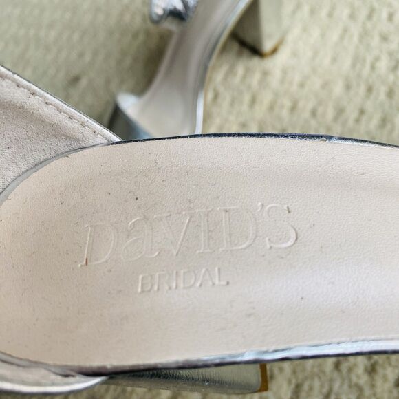 David’s Bridal High Heel Silver Metallic Sandals Dressy Strappy Party Shoes US 7 - Picture 6 of 10